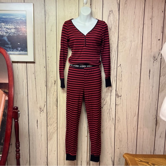 Two Piece Black and Red Pyjama Set from La Senza - Women's Size Small - Picture 2 of 9